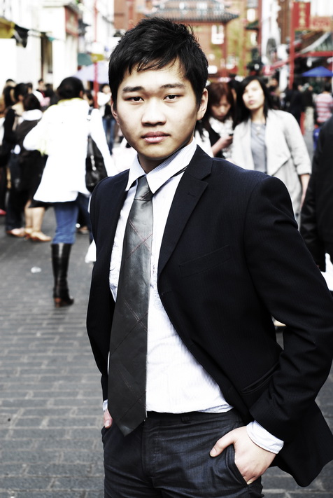 stephen-cheung-19-year-old-plans-to-stand-for-mep-in-europe-april-2009-web.jpg